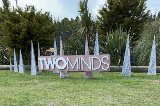 TwoMindsSignAimeeStantonNZBS14032025