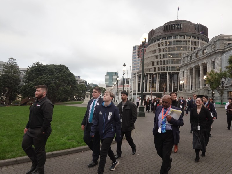Youth MPs walking between Beehive and National Library